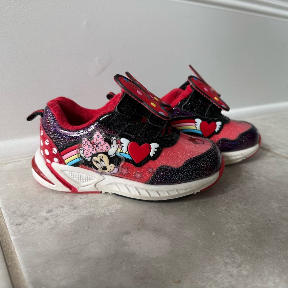 Disney Minnie Mouse Light Up Sneakers